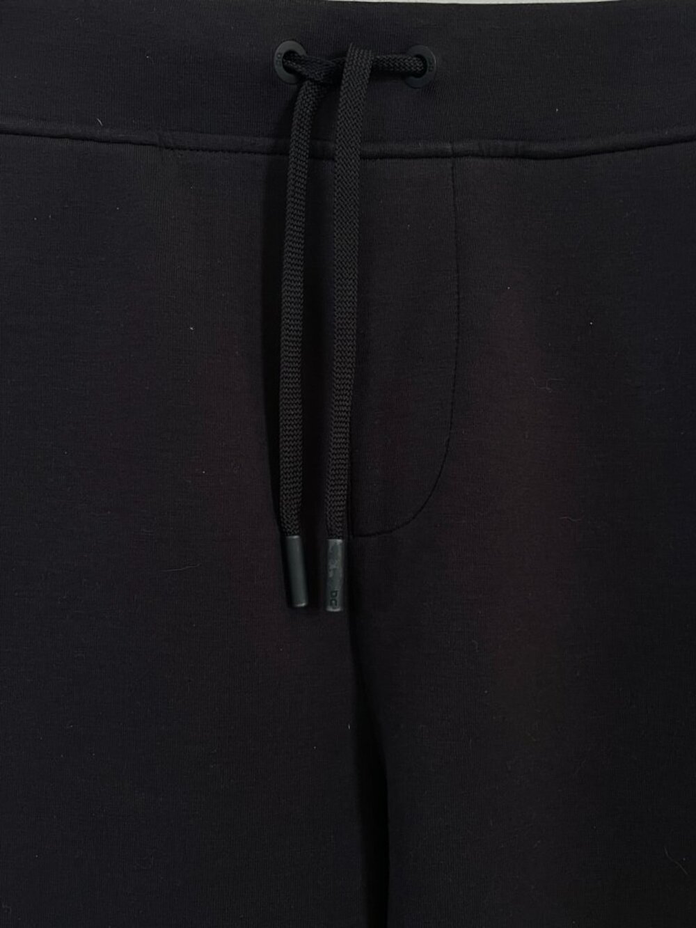 On Running Focus Tech Sweatpants Black Men’s Small Joggers - Picture 2 of 3